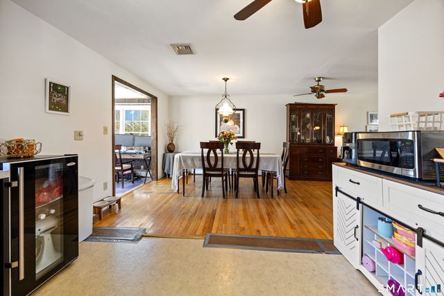 10 Brightwood Lane, Branford, CT 06405