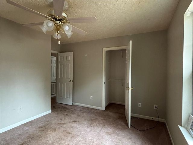 11 Willow Ridge Drive, Hampton, GA 30228