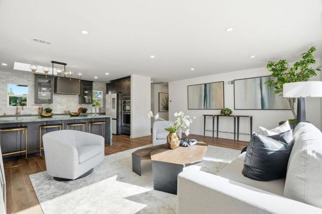 728 Brentwood Place, Los Altos, CA 94024