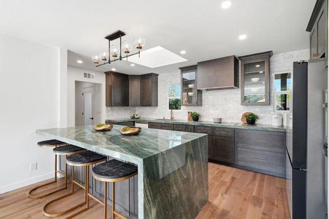 728 Brentwood Place, Los Altos, CA 94024