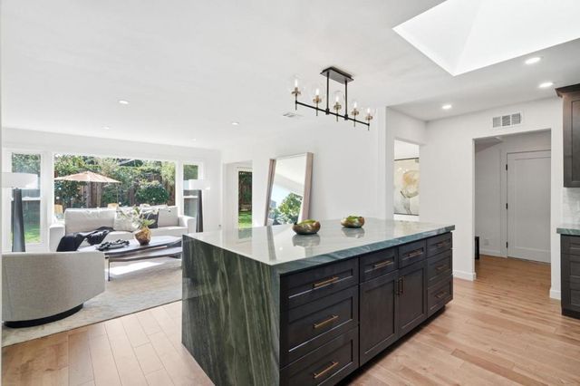 728 Brentwood Place, Los Altos, CA 94024