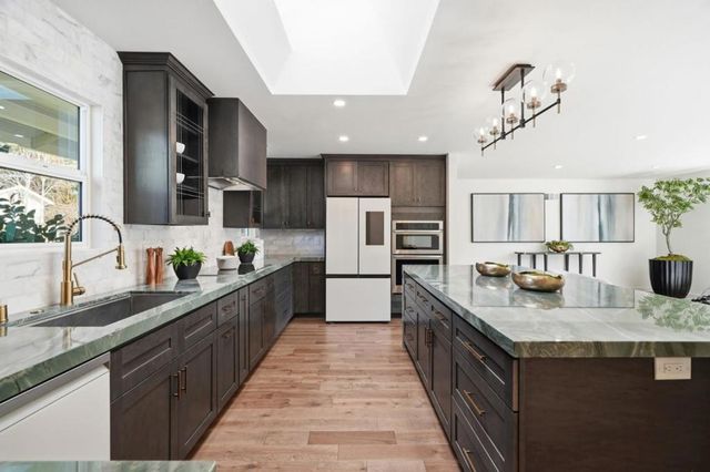 728 Brentwood Place, Los Altos, CA 94024