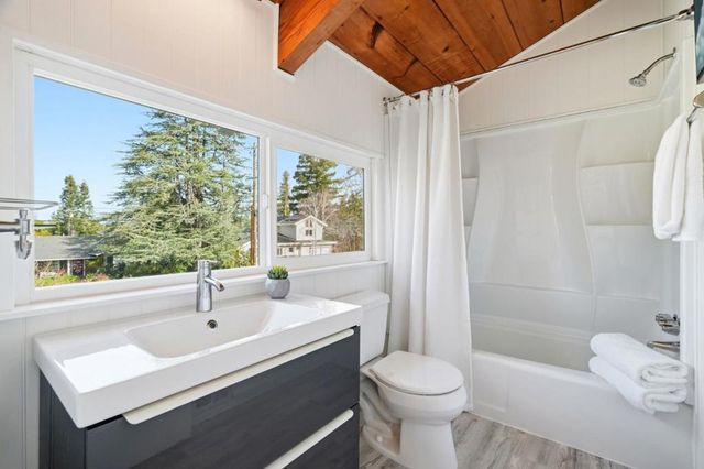 728 Brentwood Place, Los Altos, CA 94024