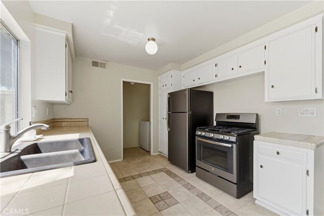 11464 miscou Way, Cypress, CA 90630