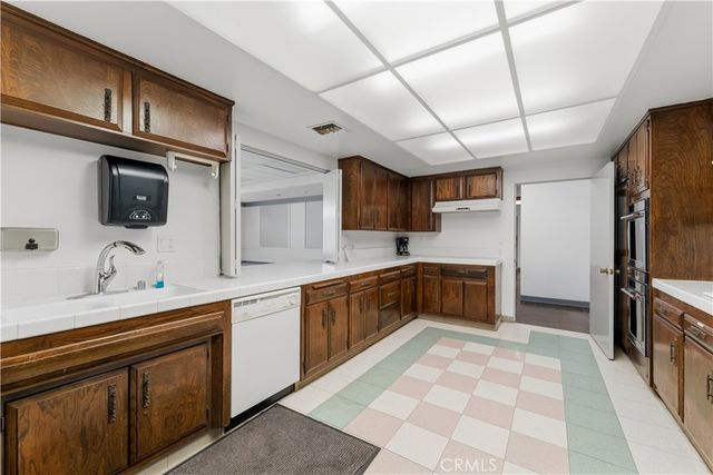 11464 miscou Way, Cypress, CA 90630
