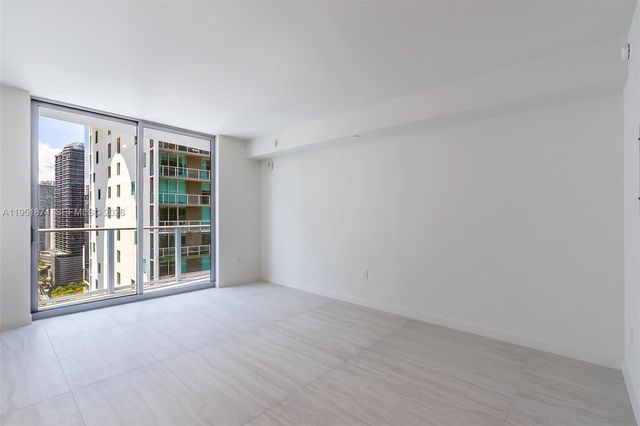 77 SE 5th ST 2615, Miami, FL 33131