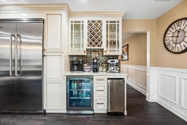 75 Harmer Ter, Wayne Twp., NJ 07470