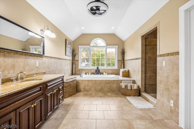 75 Harmer Ter, Wayne Twp., NJ 07470