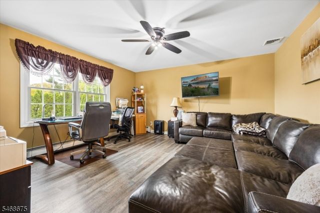 75 Harmer Ter, Wayne Twp., NJ 07470