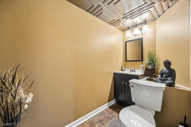 75 Harmer Ter, Wayne Twp., NJ 07470