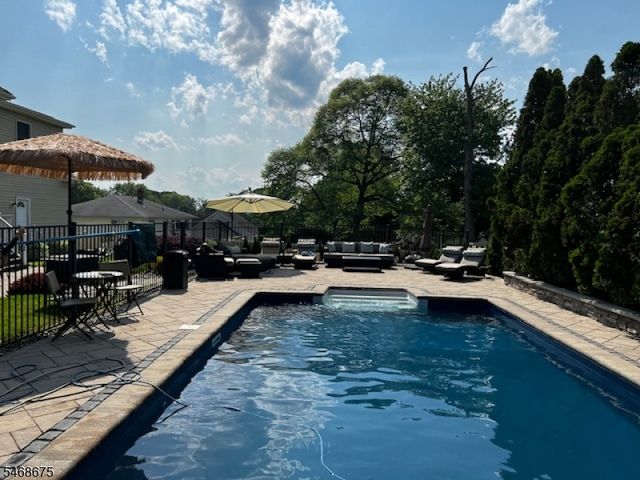 75 Harmer Ter, Wayne Twp., NJ 07470