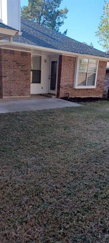 701 Goshawk Drive, Norman, OK 73072