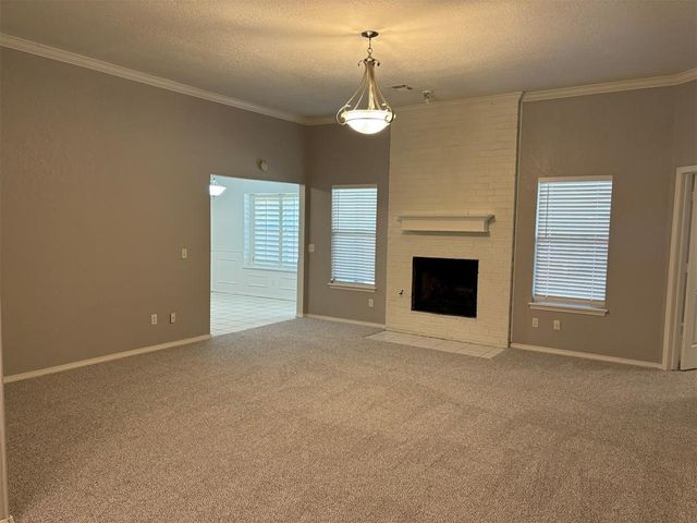 701 Goshawk Drive, Norman, OK 73072