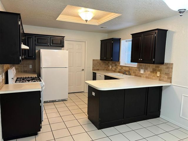 701 Goshawk Drive, Norman, OK 73072