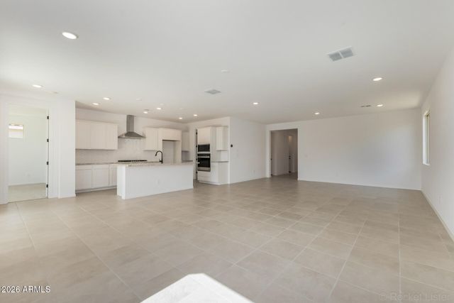 24221 W RAYMOND Street, Buckeye, AZ 85326