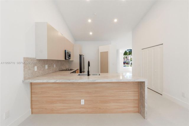 10831 SW 152nd Ct, Miami, FL 33196