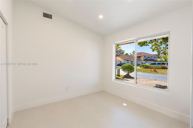 10831 SW 152nd Ct, Miami, FL 33196