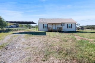 825 Oaks Crossing Road, Mineral Wells, TX 76067