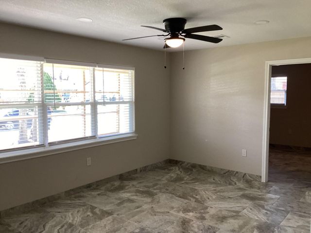1903 Harris Avenue, Pasadena, TX 77506