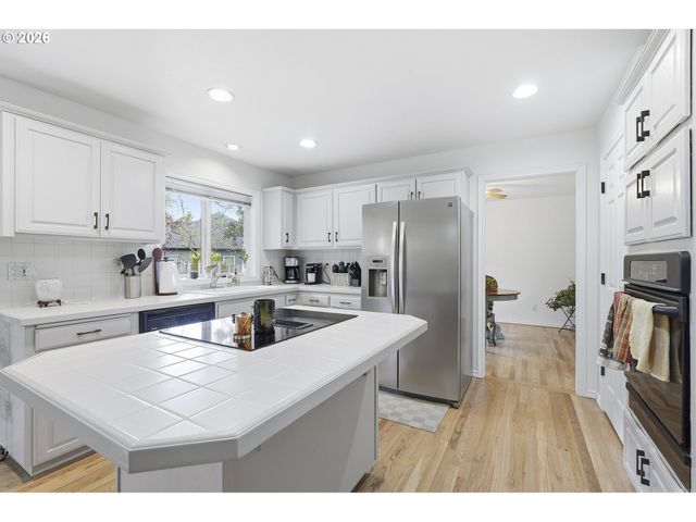 10908 Sw ARTHUR Ct, Wilsonville, OR 97070