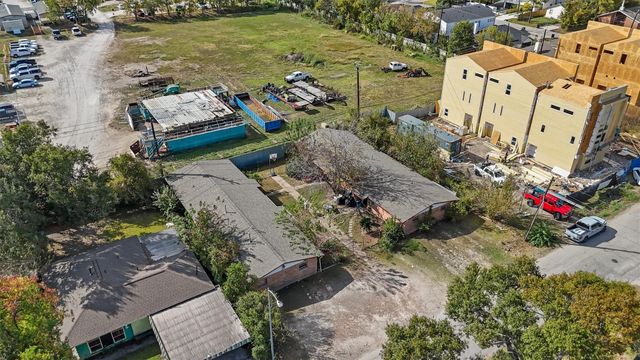 4302 Dreyfus Street, Houston, TX 77021