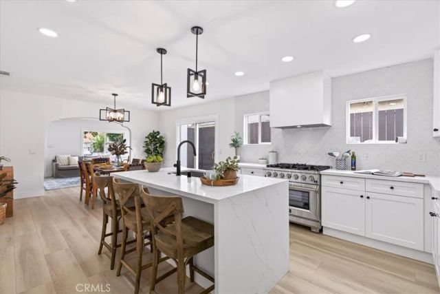 2430 S Cochran Avenue, Los Angeles, CA 90016