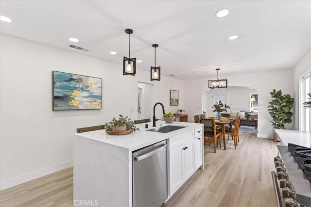 2430 S Cochran Avenue, Los Angeles, CA 90016