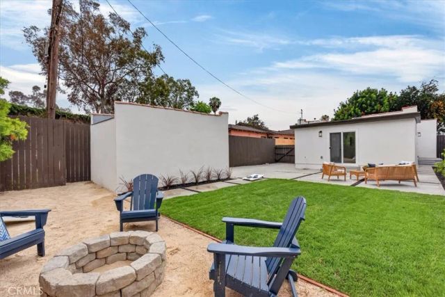 2430 S Cochran Avenue, Los Angeles, CA 90016