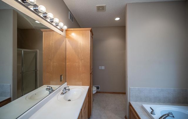 19710 Butternut Trail, Farmington, MN 55024