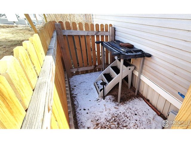 2200 37th St 102, Evans, CO 80620