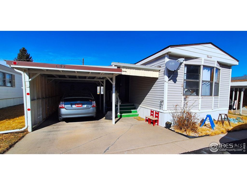 2200 37th St 102, Evans, CO 80620