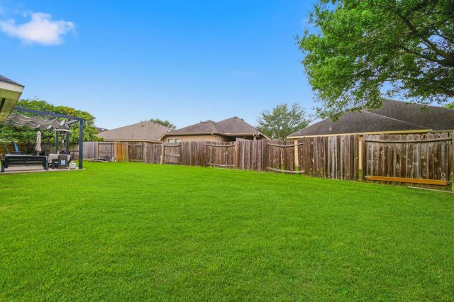 7102 Grassy Grove Lane, Richmond, TX 77407