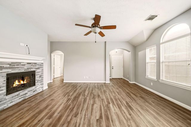 7102 Grassy Grove Lane, Richmond, TX 77407