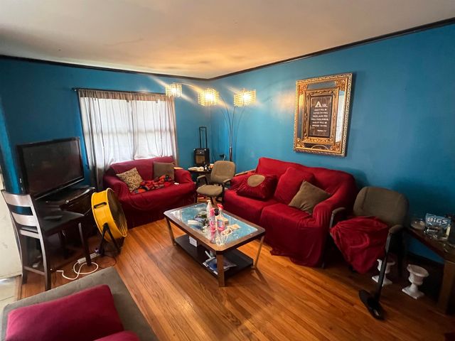 3736 WINDERWOOD CIR, Memphis, TN 38128