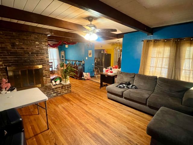 3736 WINDERWOOD CIR, Memphis, TN 38128