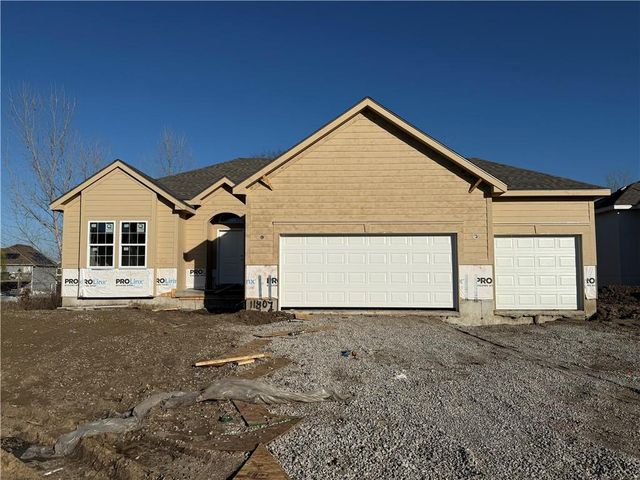 11809 N Wheeling Avenue, Kansas City, MO 64156