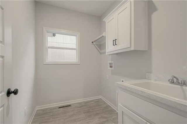 11809 N Wheeling Avenue, Kansas City, MO 64156