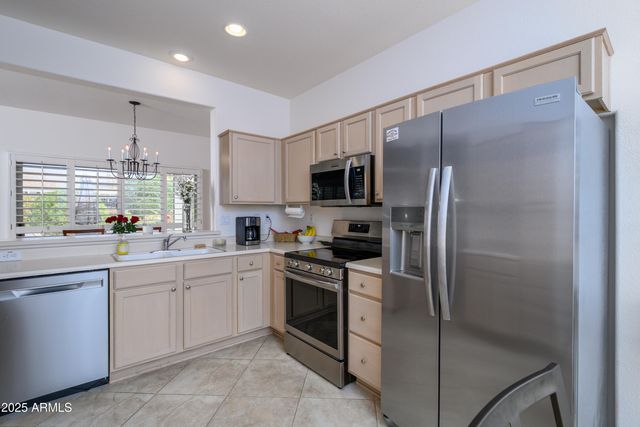 15642 W ARBOR Trail, Surprise, AZ 85374