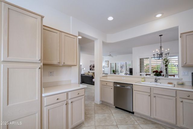 15642 W ARBOR Trail, Surprise, AZ 85374