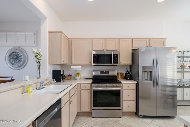 15642 W ARBOR Trail, Surprise, AZ 85374