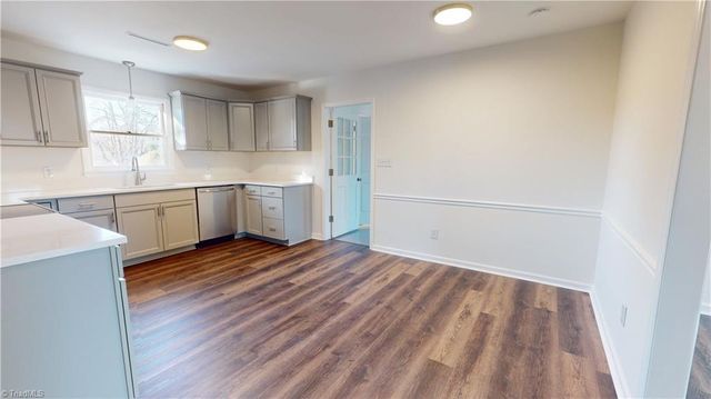 140 Hidden Hills Drive, Kernersville, NC 27284