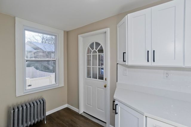 566 Broadway St, Chicopee, MA 01020