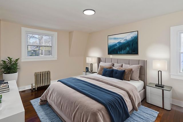 566 Broadway St, Chicopee, MA 01020