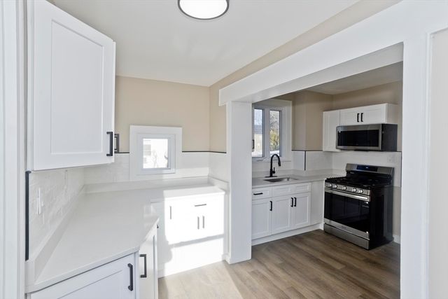 566 Broadway St, Chicopee, MA 01020