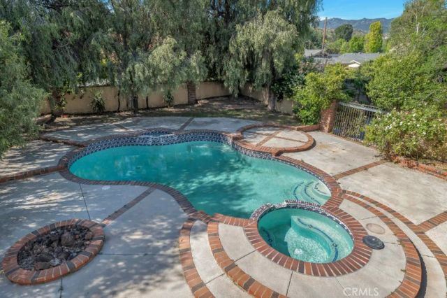 23540 Cherry Street, Newhall, CA 91321