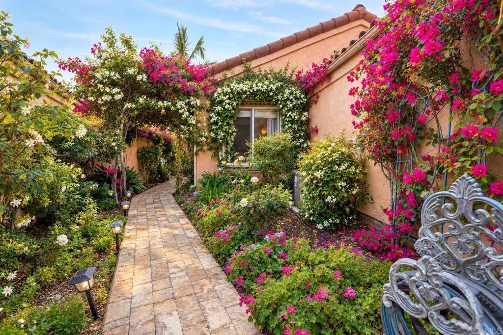 2219 Sawgrass Gln, Escondido, CA 92026 — exterior