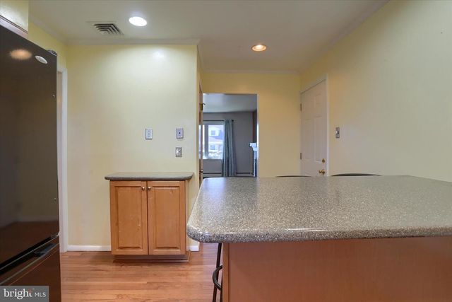 5 ROUND HILL RD, Camp Hill, PA 17011