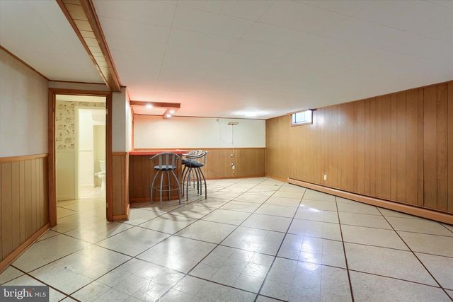 5 ROUND HILL RD, Camp Hill, PA 17011