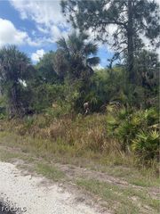 405 Thompson AVE, Lehigh Acres, FL 33972