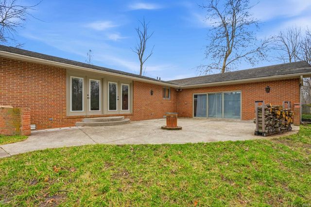 3505 Delaware Trail, Muncie, IN 47302